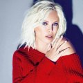 Ajda Pekkan’dan içinde Her Şey Seninle Başlar geçen bir yazı.